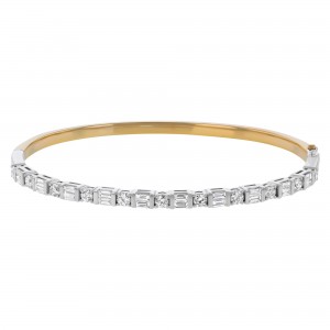 14K Yellow and White Gold 1.50 carats Baguette and Round Diamonds Hinged Bangle
