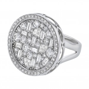 14K White Gold 2.50 carats Baguette, Trillion and Round Diamonds Round Mosaic Ring