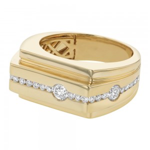 14K Yellow Gold 1.25 carats White Diamonds Ring